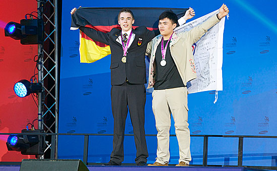Goldmedaillen-Gewinner Andreas Schenk und Wen-Wei Lin Goldmedaille für Andreas Schenk und Wen-Wei Lin auf der Worldskill 2013 in Leipzig